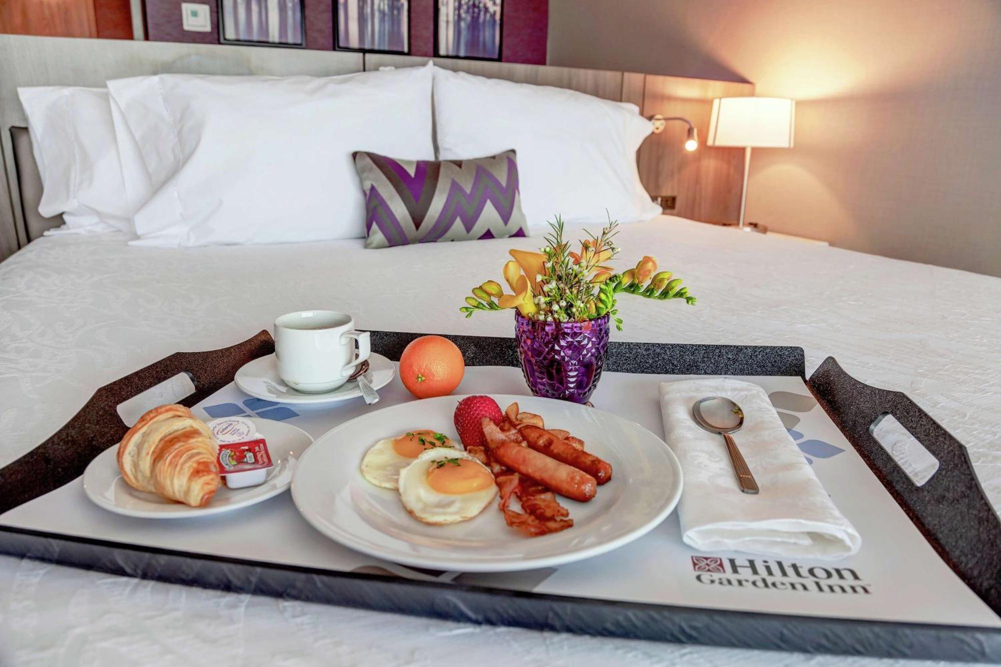 Hilton Garden Inn Toronto/Brampton West, Ontario, Canada מראה חיצוני תמונה