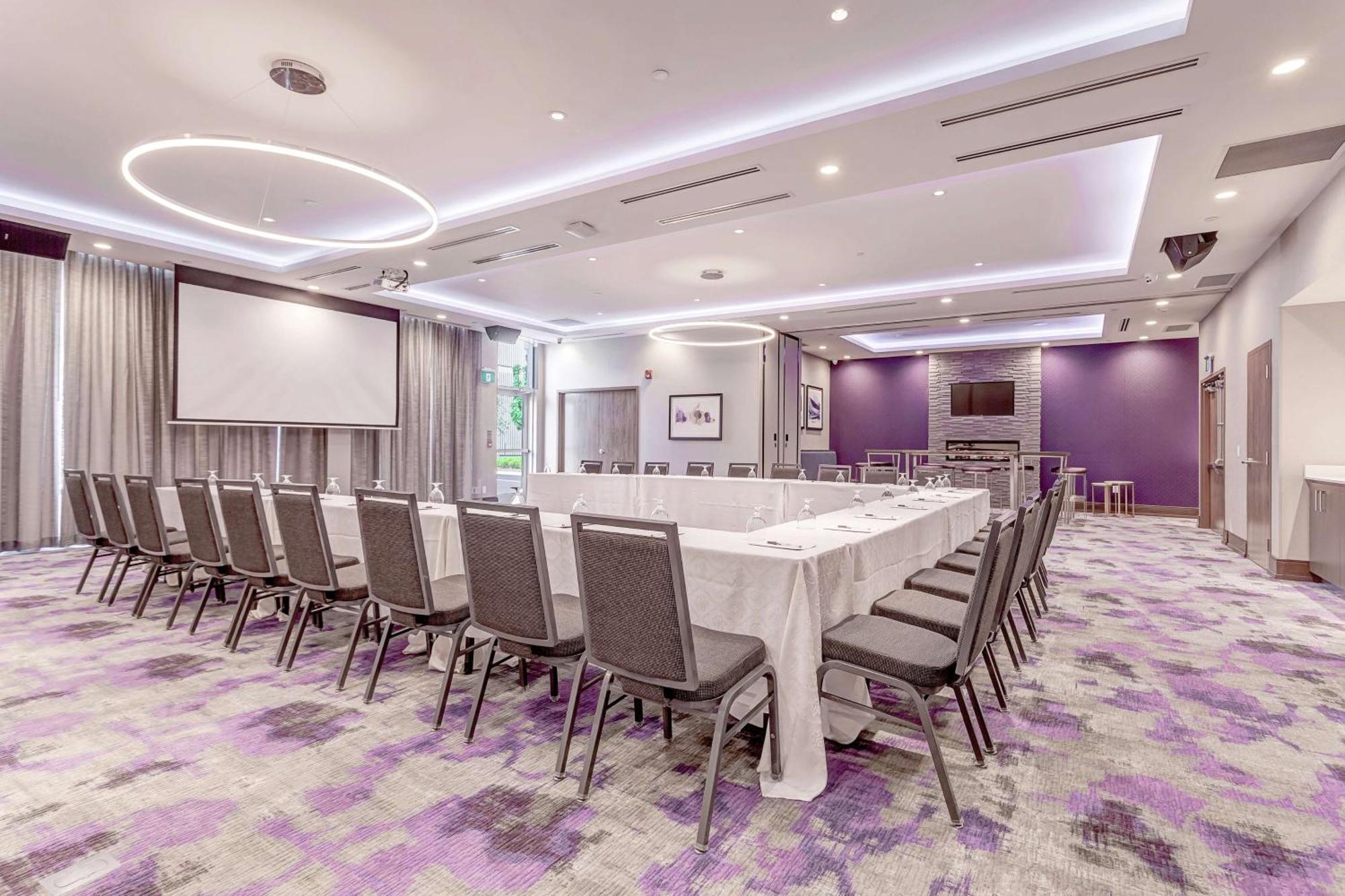Hilton Garden Inn Toronto/Brampton West, Ontario, Canada מראה חיצוני תמונה
